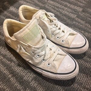Converse Chuck Taylor All Star White Women's Size 8 Madison Low Top Padded Shoes